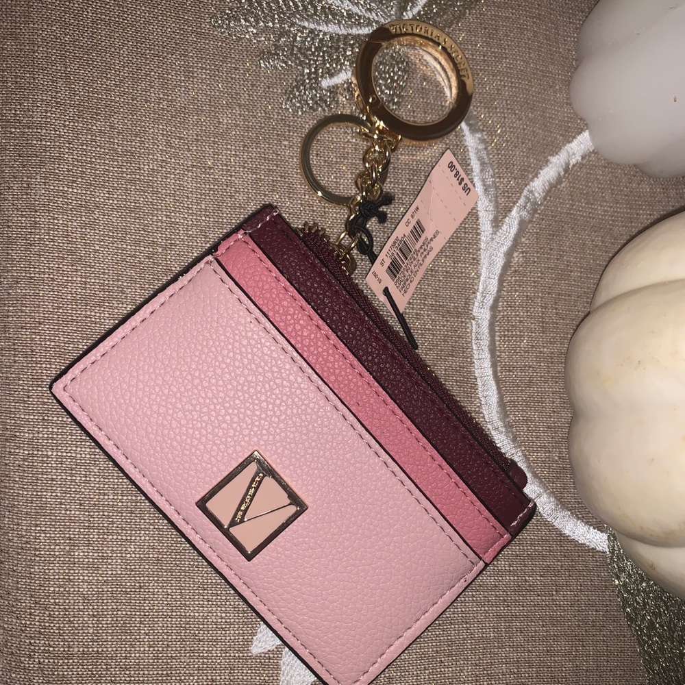 victoria’s secret wallet chain
